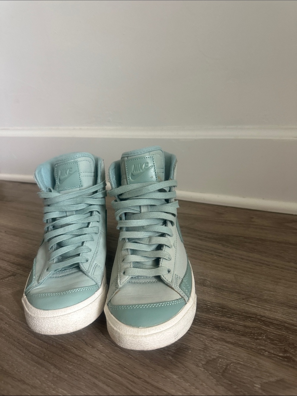 Nike Blazer Mid Sneaker in Green - Picture 4 of 11